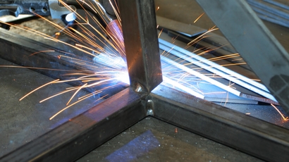 Demir doğrama korkuluk bariyer merdiven yürüme yolu